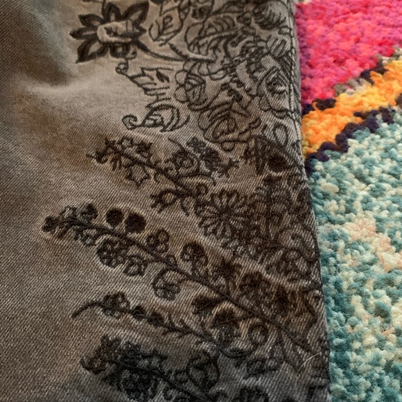 Free People Embroidered Girlfriend Jeans - Picture 8 of 8